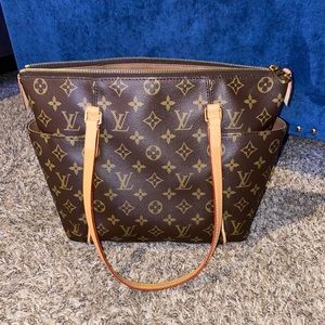 Louis Vuitton Totally Pm